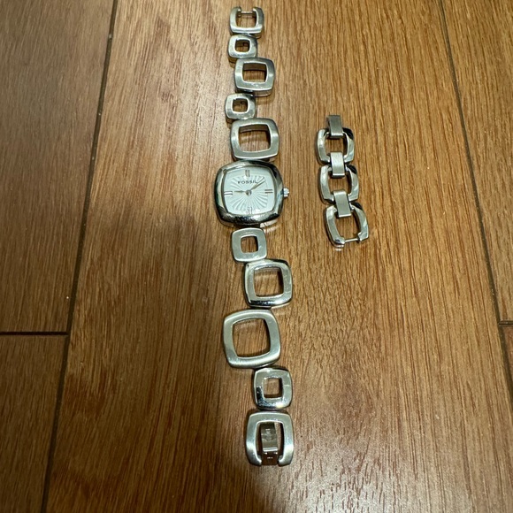 Fossil Watch - Picture 2 of 4